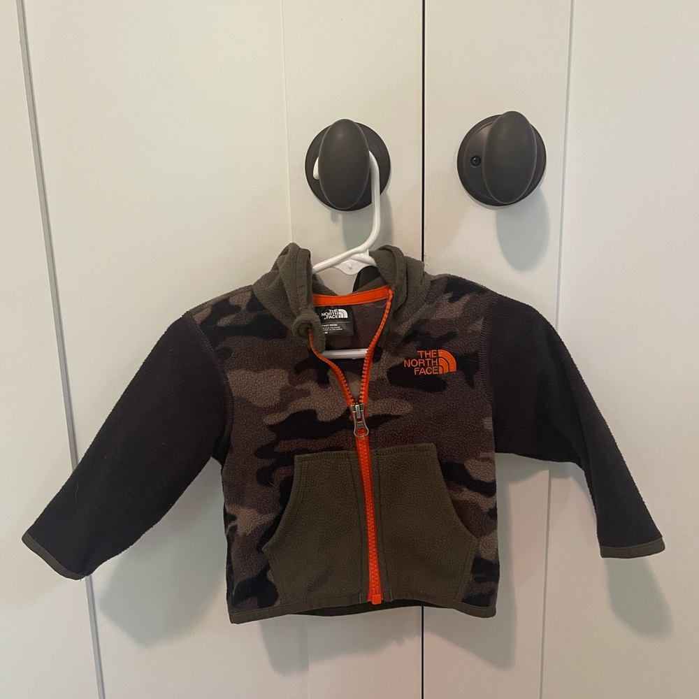 Infant 3-6 month The North Face fleece